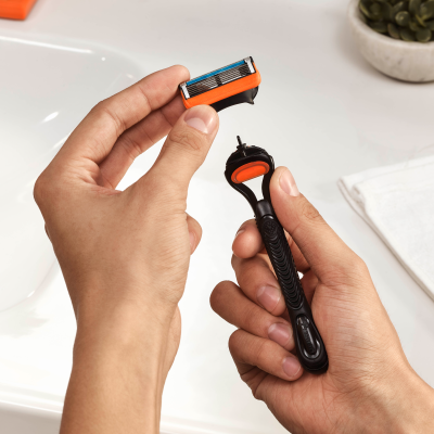GILLETTE FUSION Сменные кассеты для бритья 12 шт