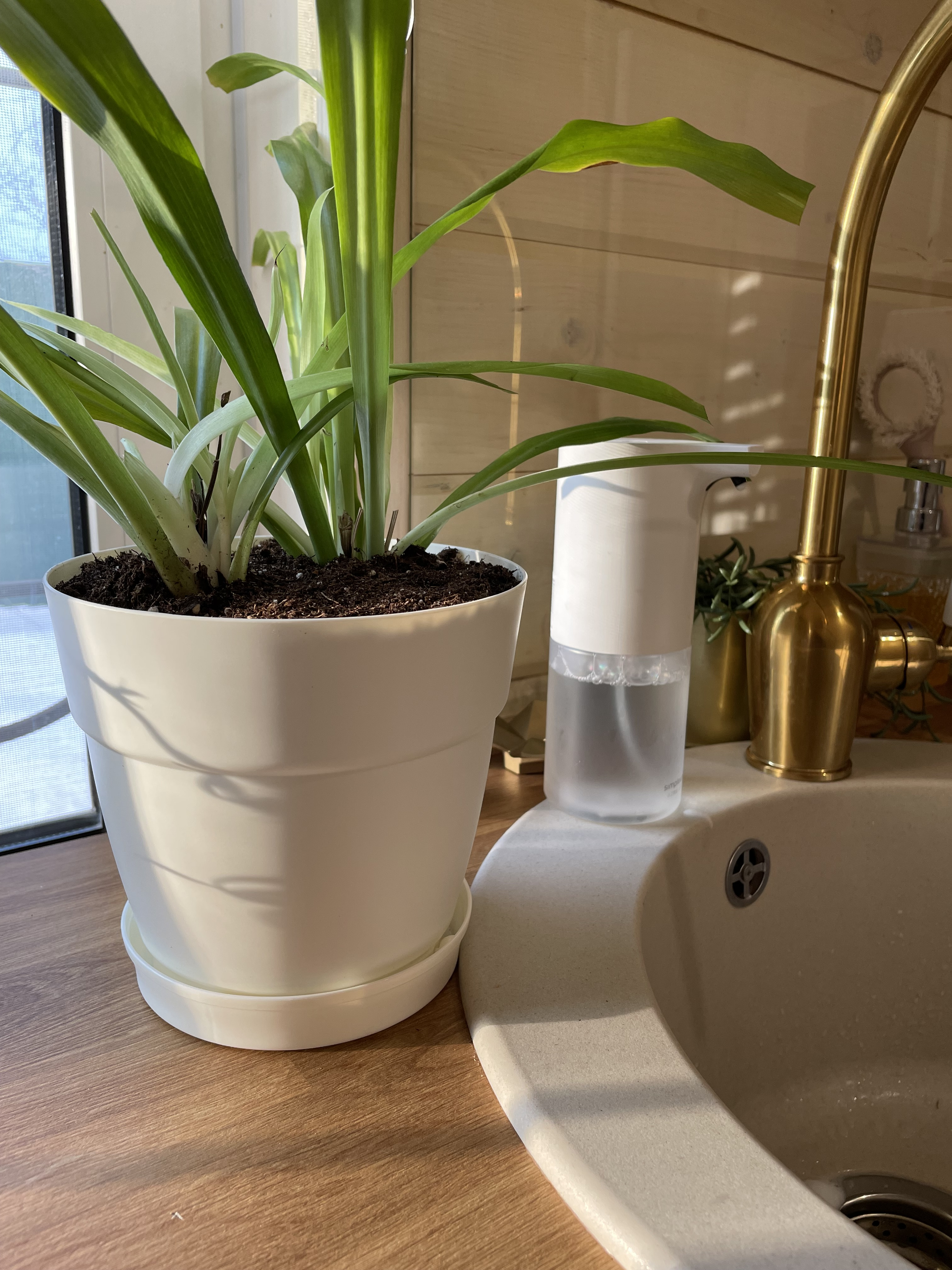 Горшок для цветов InGreen Villa de Fiori, с фиксируемым поддоном, 1.1 л, D 130 мм, белоснежный жасмин