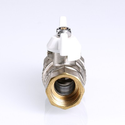 Кран шаровой Valtec BASE с полусгоном 1/2" вн.-нар. белая рукоятка