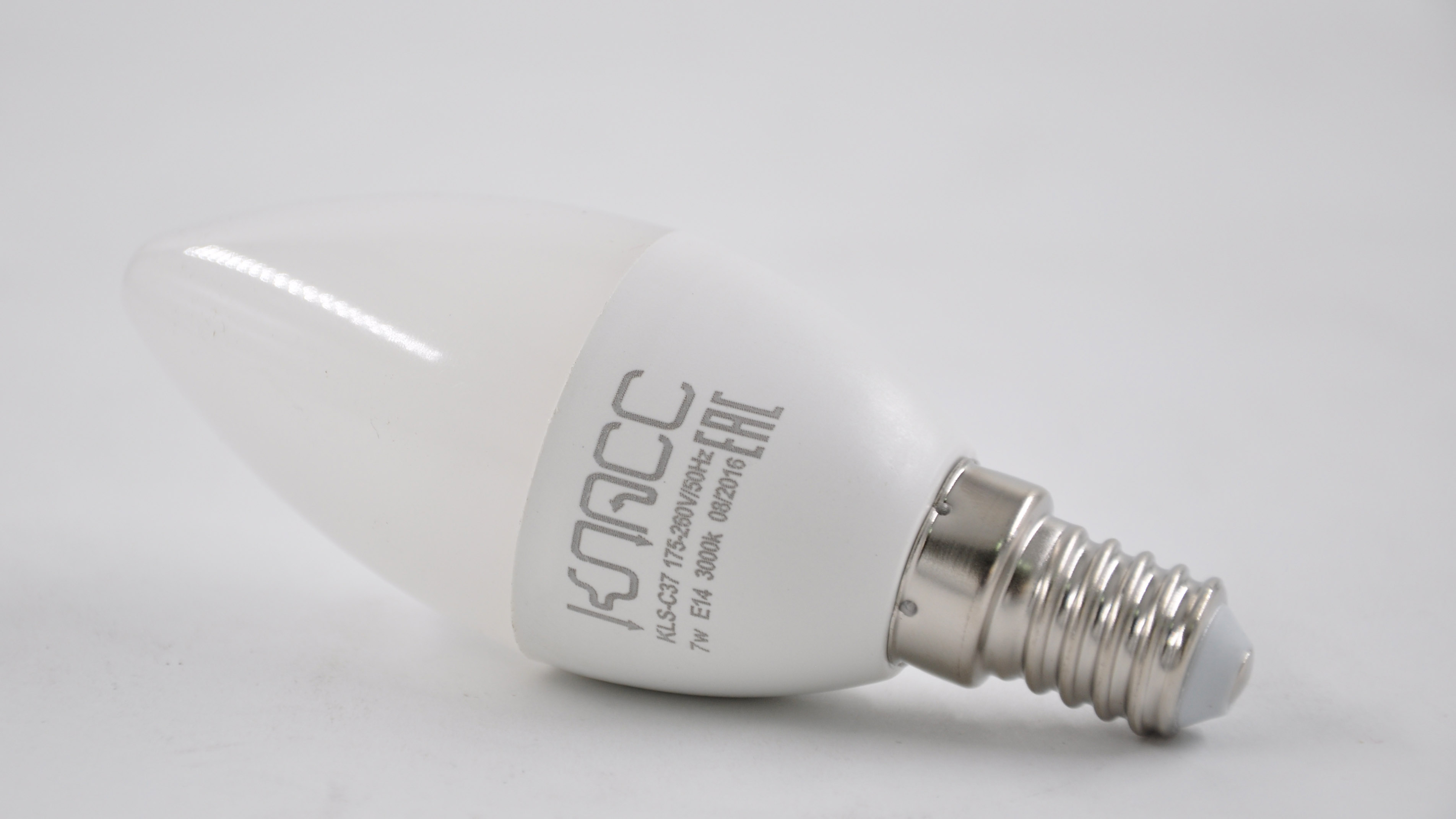 Светодиодная(LED)Лампа Класс-C37-07W/3000/E14свеча